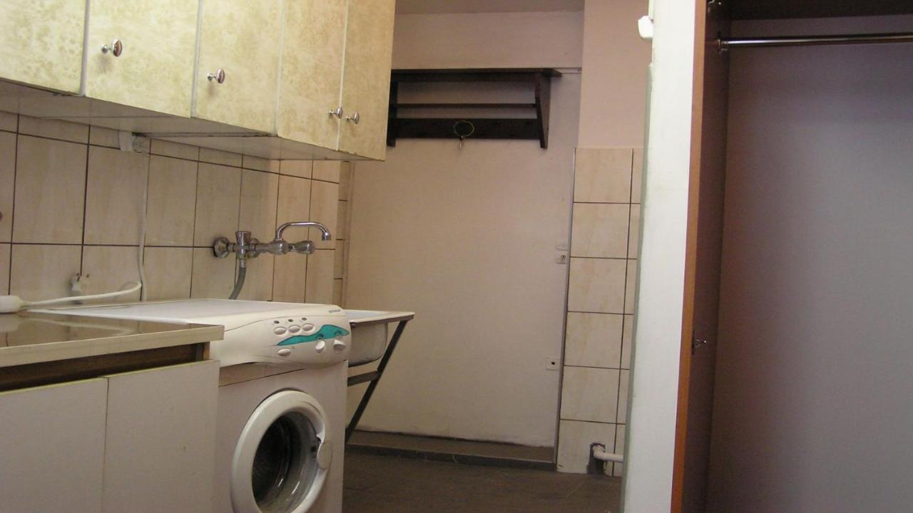 P3b Klimatyzacja ,netflix Kawalerka Mala Halczyna 9-2 Centrum 5 Przystankow Parkowanie Bezplatne Apartament